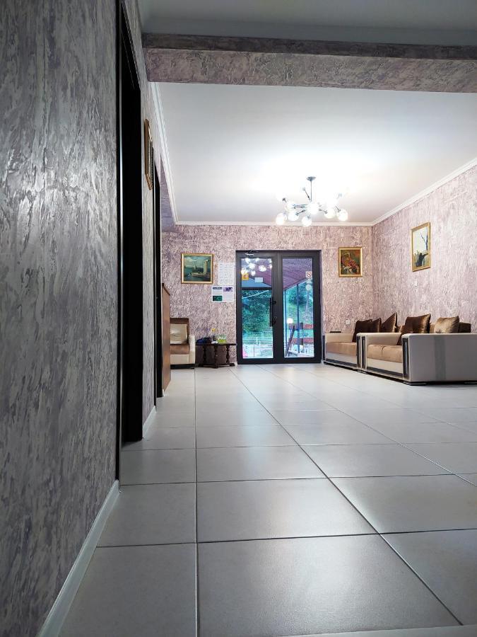Hotel White Mountains • Თეთრი Მთები Местия Екстериор снимка